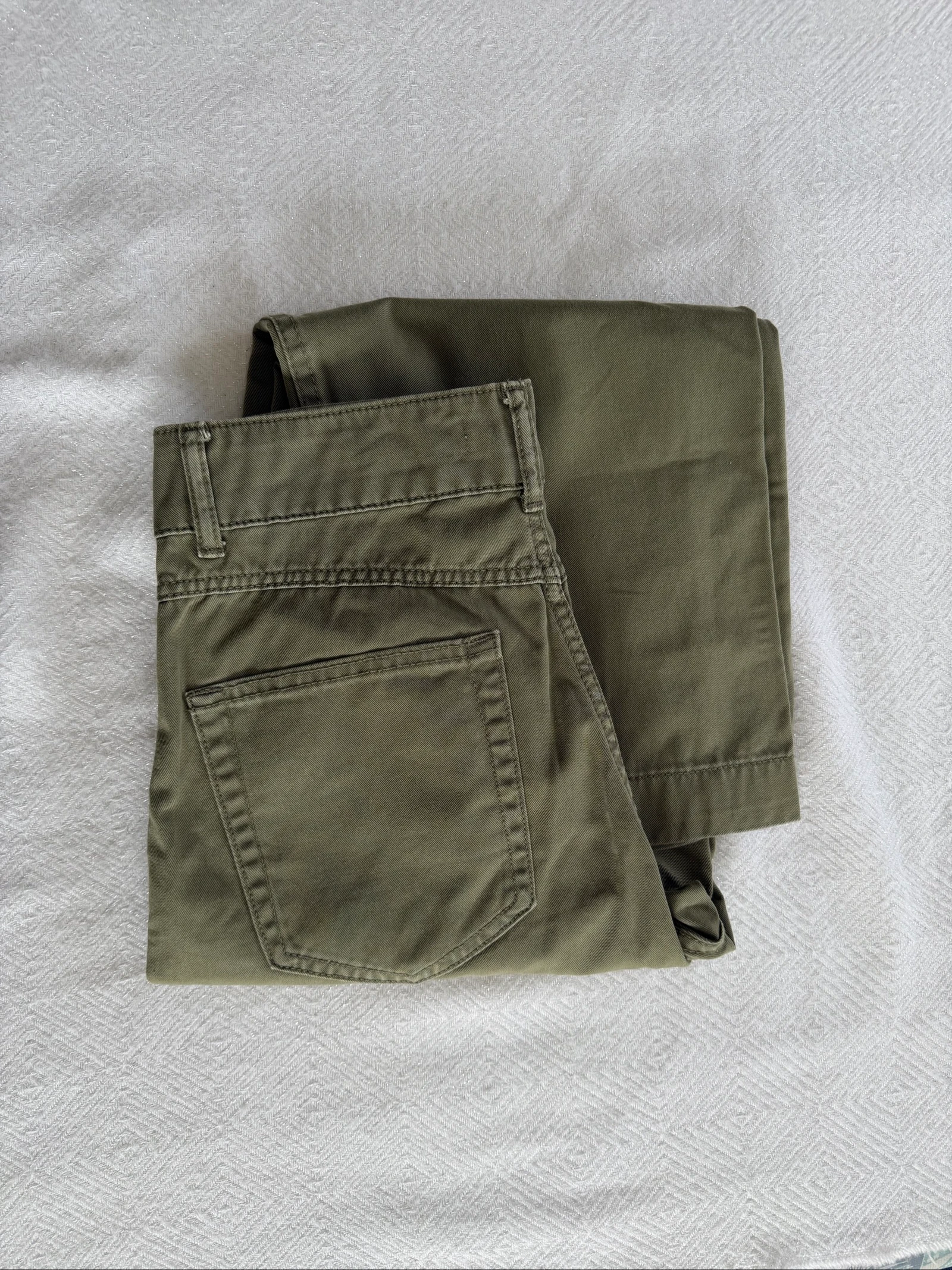 Jean kaki coupe droite et large Pull&Bear taille 34
